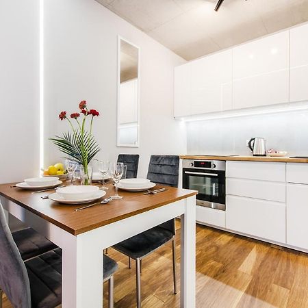 Smart Rental Management Apartments - City Center Wroclaw Ngoại thất bức ảnh